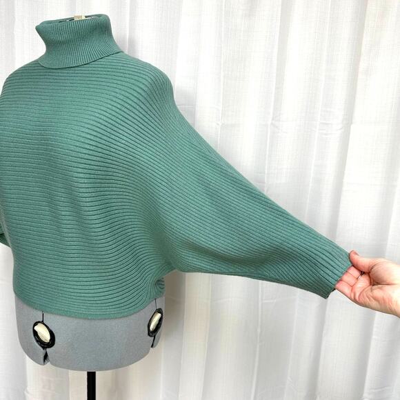 Cozy Turtleneck Dolman Sleeve Preppy Vintage Style Pullover Ribbed Sweater Sz: S - Picture 3 of 9